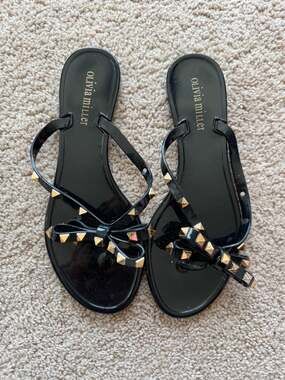 Olivia Miller Women's Black Studded Jelly Flip Flop Sandals with Bow